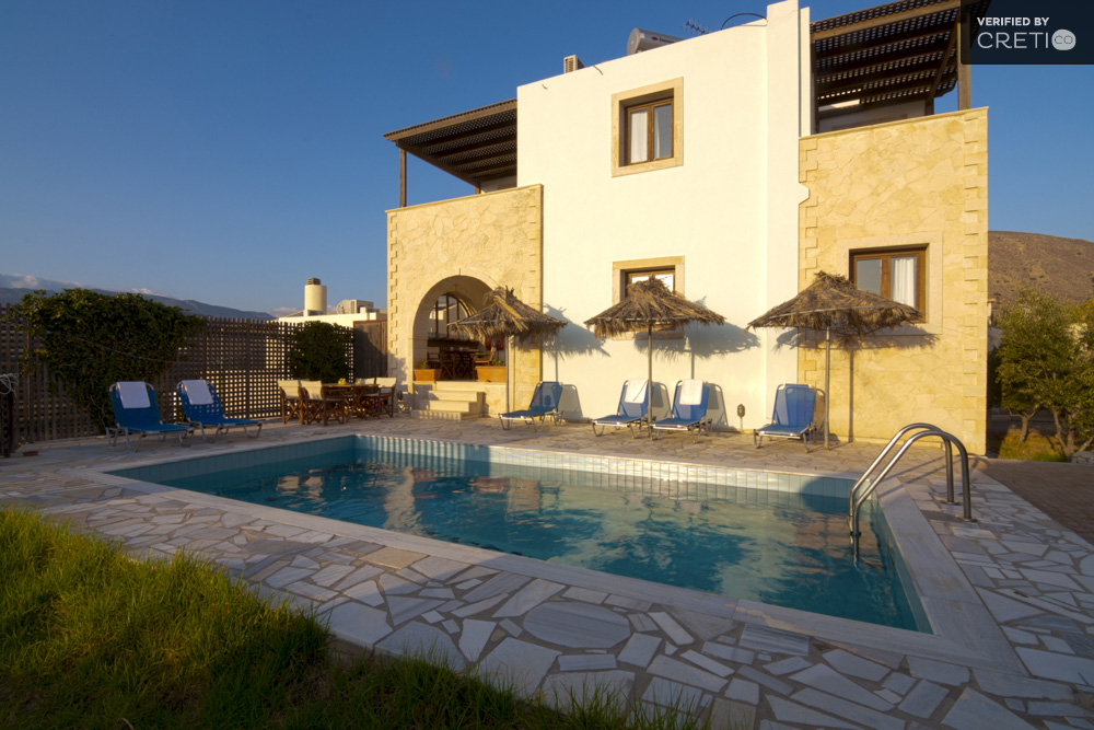 Private Pool Villa in Makri Gialos