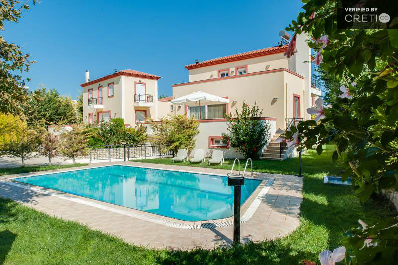 Villa in Sfakaki with private pool