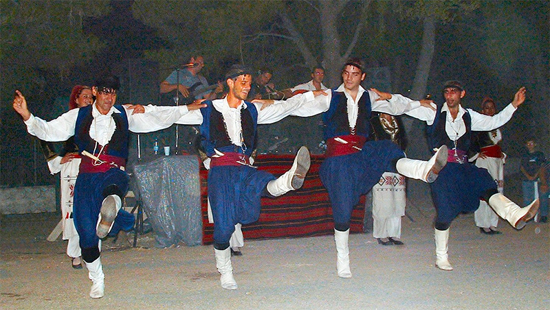 plakiana_traditionaldance_crete