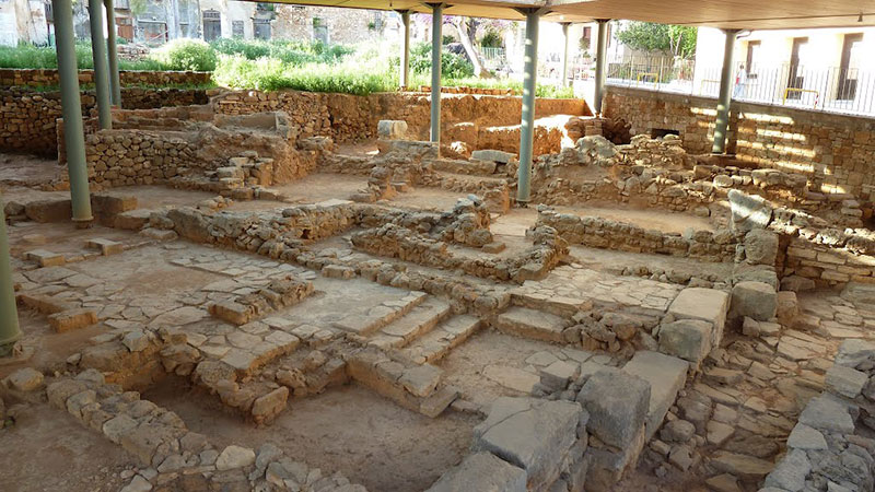 Floor plans of buildings excavated in Kasteli hill of the Old Town