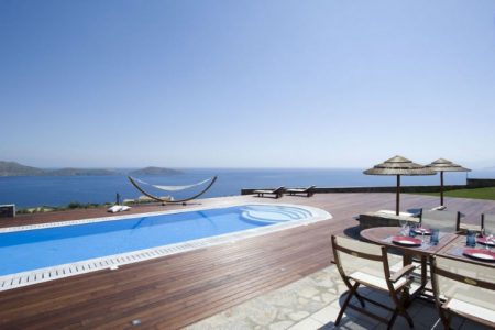 Villas In Crete Near The Island's Best Beaches